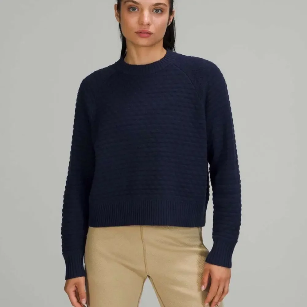 Lululemon Texture Play Crew Sweater Sz XS S night sea blue